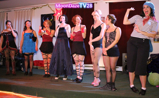 MoonDaze TV 28 - Photo 06 Thumbnail